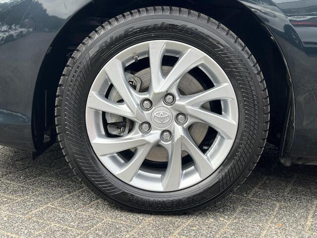 Toyota AURIS Touring Sports 1.8 Hybrid Dynamic | Navigatie | Bluetooth | Parkeercamera | Keyless entry | Licht metalen velgen |