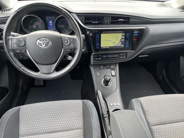 Toyota AURIS Touring Sports 1.8 Hybrid Dynamic | Navigatie | Bluetooth | Parkeercamera | Keyless entry | Licht metalen velgen |
