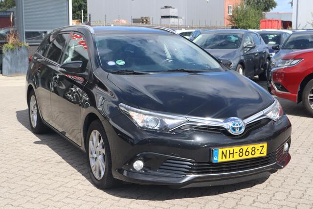 Toyota AURIS Touring Sports 1.8 Hybrid Trend | Cruise control | Panoramadak | Climate control | Camera | Dealer onderhouden