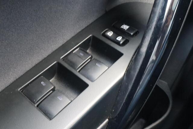 Toyota AURIS Touring Sports 1.8 Hybrid Trend | Cruise control | Panoramadak | Climate control | Camera | Dealer onderhouden