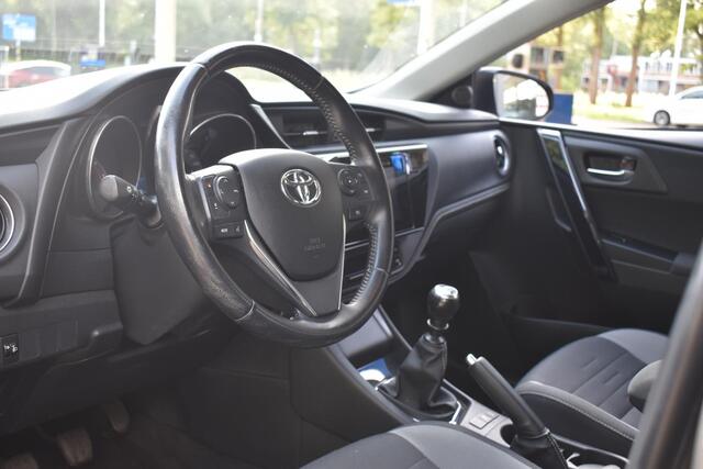 Toyota AURIS Touring Sports 1.2T Aspiration 100% Onderhouden | Navigatie | Camera | 12 mnd BOVAG garantie | Whatsapp 06-53188999 – foto 2