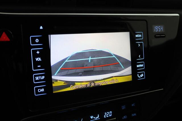 Toyota AURIS Touring Sports 1.8 Hybrid Executive | Stoelverwarming | Trekhaak | Keyless | Cruisecontrol |