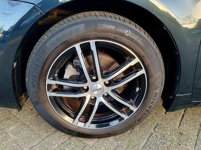Toyota AVENSIS Touring Sports 1.8 VVT-i edition S All-in prijs!