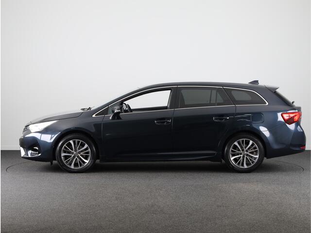Toyota AVENSIS Touring Sports 1.8 VVT-i Executive Limited | Cruise Control | Navigatie | Parkeercamera | Stoelverwarming |
