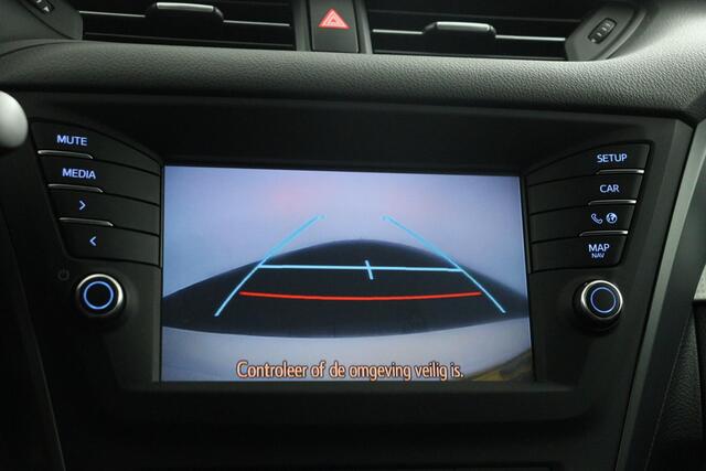 Toyota AVENSIS Touring Sports 2.0 VVT-i Aspiration | Trekhaak | Stoelverwarming | Parkeercamera |