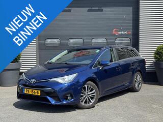 toyota-avensis-touring-sports-2.0-v