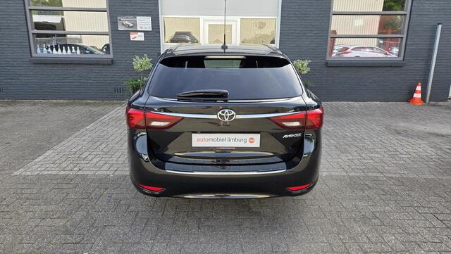 Toyota AVENSIS Touring Sports 1.8 VVT-i Team D | AUTOMAAT | 1e EIGENAAR | VOLLEDIGE AANTOONBAAR ONDERHOUDEN