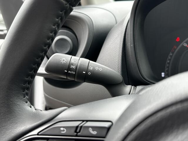Toyota AYGO X 1.0 VVT-i S-CVT play Automaat, hoge instap, Apple carplay, android auto, Adaptieve cruise control, Airco ETC.