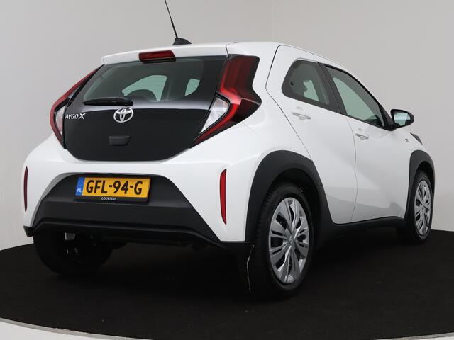 Toyota AYGO X 1.0 VVT-i MT play | All-season banden | Snel rijden |