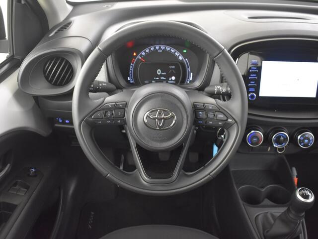 Toyota AYGO 1.0 VVT-i MT play | Apple & Android Carplay | Camera