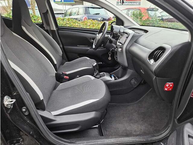 Toyota AYGO 1.0 VVT-i x-play