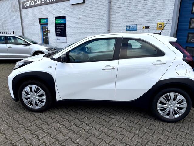 Toyota AYGO 1.0 VVT-I S-CVT PLAY