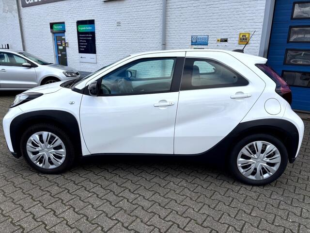 Toyota AYGO 1.0 VVT-I S-CVT PLAY