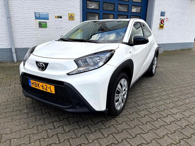 Toyota AYGO 1.0 VVT-I S-CVT PLAY