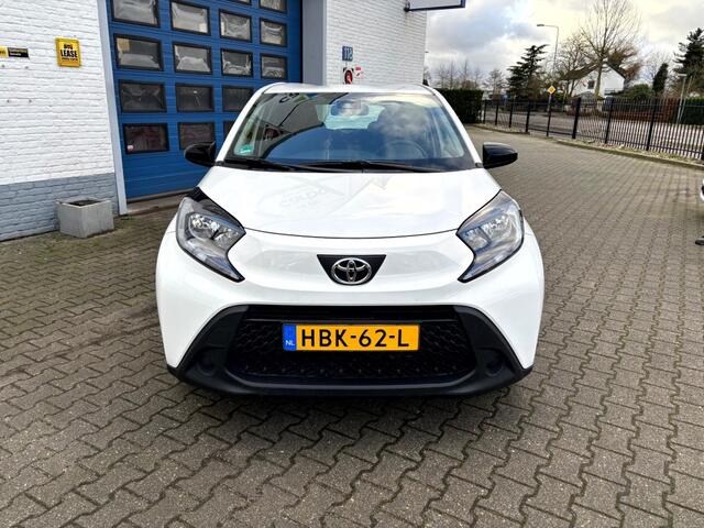 Toyota AYGO 1.0 VVT-I S-CVT PLAY
