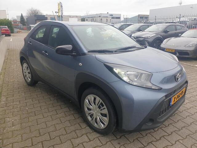 Toyota AYGO X 1.0 VVT-i MT Play Toyota Aygo X 1.0 VVT-i MT play CVT automaat / AppleCarPlay-Android auto