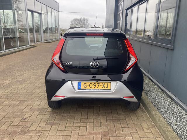 Toyota AYGO 1.0 VVT-i X-Play 5-drs. CAMERA/CARPLAY/AIRCO/LIMITER