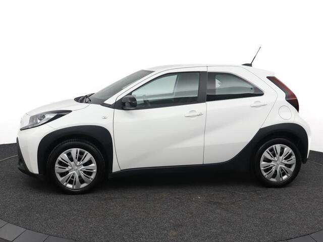 Toyota AYGO X 1.0 VVT-i MT Play | Airco | Parkeercamera | Apple carplay Android auto | Cruise control |