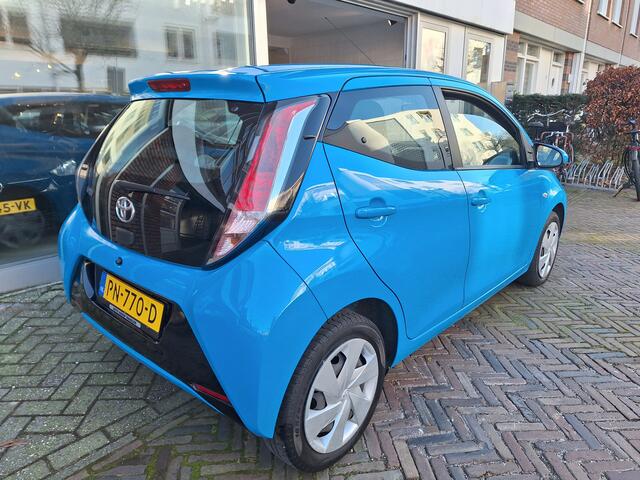 Toyota AYGO 1.0 VVT-i X-Play 5Drs /Camera/Navi/Airco/Garantie
