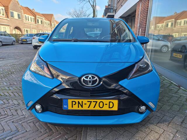 Toyota AYGO 1.0 VVT-i X-Play 5Drs /Camera/Navi/Airco/Garantie