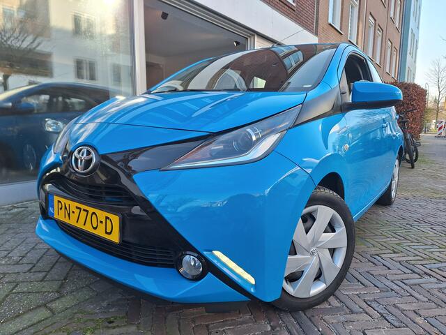 Toyota AYGO 1.0 VVT-i X-Play 5Drs /Camera/Navi/Airco/Garantie