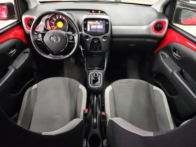 Toyota AYGO 1.0 VVT-i x-play AUT! Carplay! Camera! VERWACHT!!