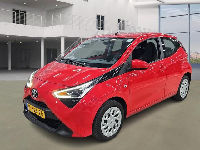 Toyota AYGO 1.0 VVT-i x-play AUT! Carplay! Camera! VERWACHT!!