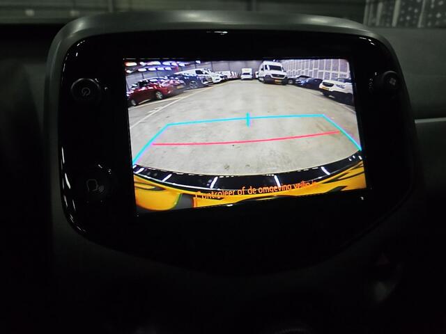 Toyota AYGO 1.0 VVT-i x-play AUT! Carplay! Camera! VERWACHT!!