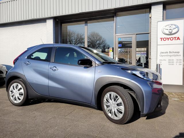 Toyota AYGO X 1.0 VVT-i MT Play Apple Carplay, Android, Cruise Camera