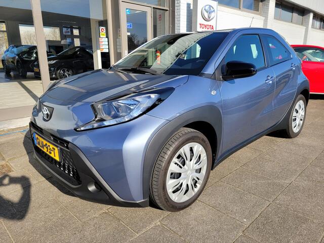 Toyota AYGO X 1.0 VVT-i MT Play Apple Carplay, Android, Cruise Camera