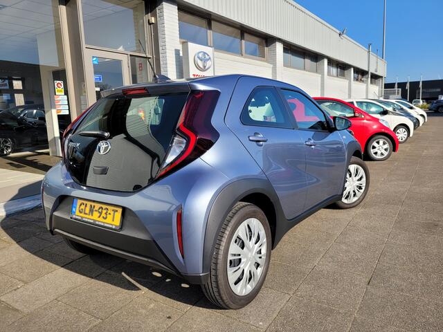 Toyota AYGO X 1.0 VVT-i MT Play Apple Carplay, Android, Cruise Camera