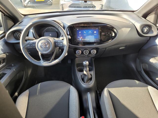 Toyota AYGO X 1.0 VVT-i MT Play Apple Carplay, Android, Cruise Camera