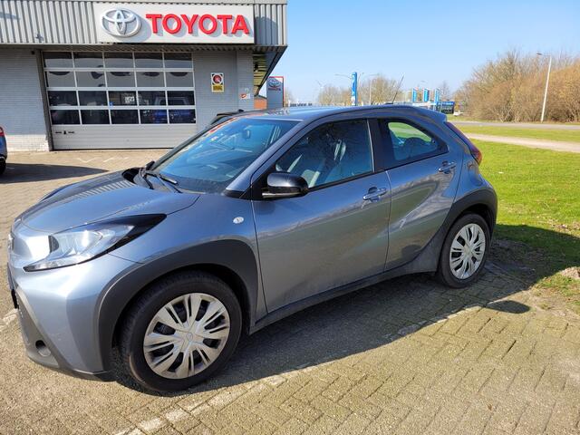 Toyota AYGO X 1.0 VVT-i MT Play Apple Carplay, Android, Cruise Camera