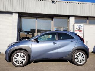 toyota-aygo-x-1.0-vvt-i-mt-play-app