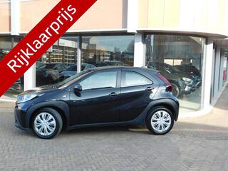 toyota-aygo-x-1.0-vvt-i-mt-play--a