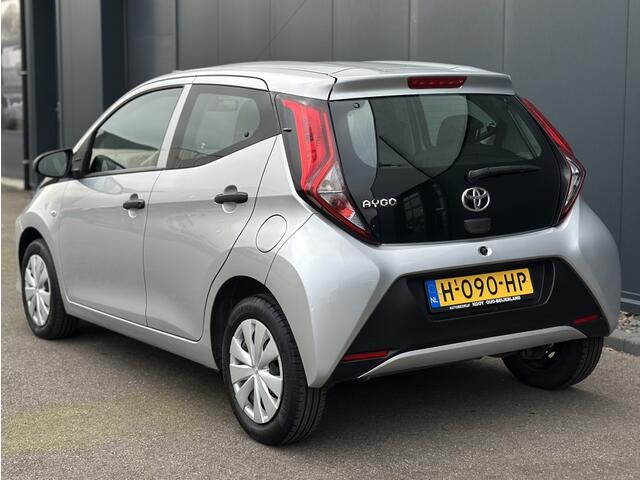 Toyota AYGO 1.0 VVT-i x-fun