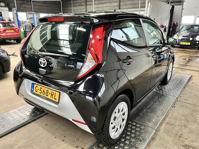 Toyota AYGO 1.0 VVT-i x-play ltd Apple Carplay Camera Navigatie Airco