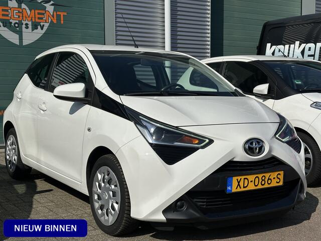 Toyota AYGO 1.0 VVT-i x-play / Carplay / Airco / Camera / NAP