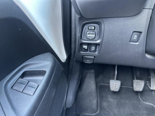 Toyota AYGO 1.0 VVT-i x-play / Carplay / Airco / Camera / NAP