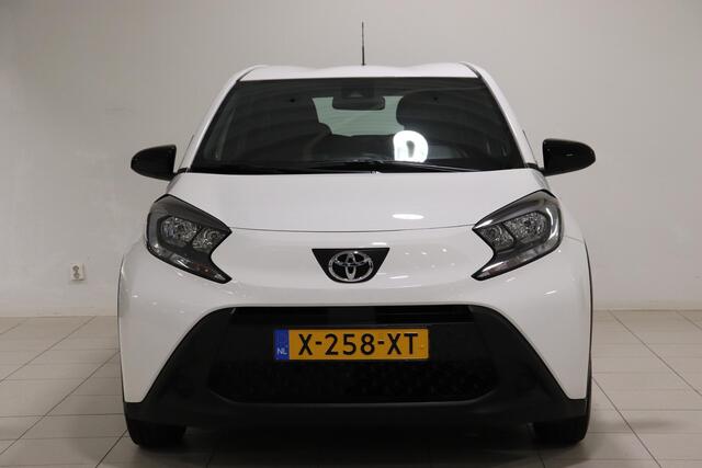 Toyota AYGO X 1.0 VVT-i MT Play, Apple Carplay & Android Auto, Camera, Cruise Control, 1e eigenaar!