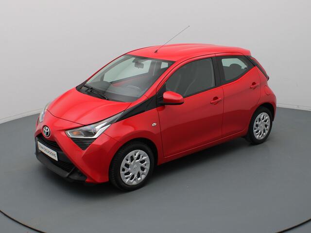 Toyota AYGO 1.0 VVT-i x-play AUTOMAAT Airco | Camera | Cruise | Carplay