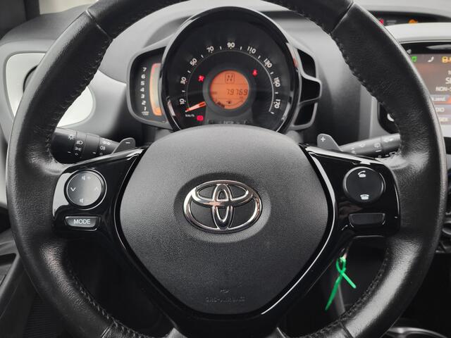 Toyota AYGO 1.0 VVT-i Automaat X-play, Airco, Camera, Rijklaar met beurt & garantie.