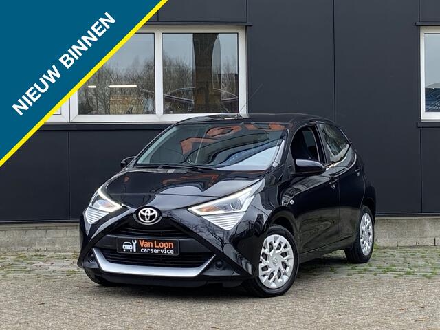 Toyota AYGO 1.0 VVT-i x-play/Camera/Cruise control/Airco