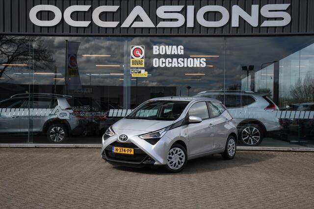 Toyota AYGO 1.0 VVT-i x-play APPLE CARPLAY/ HILLHOLD/ LED