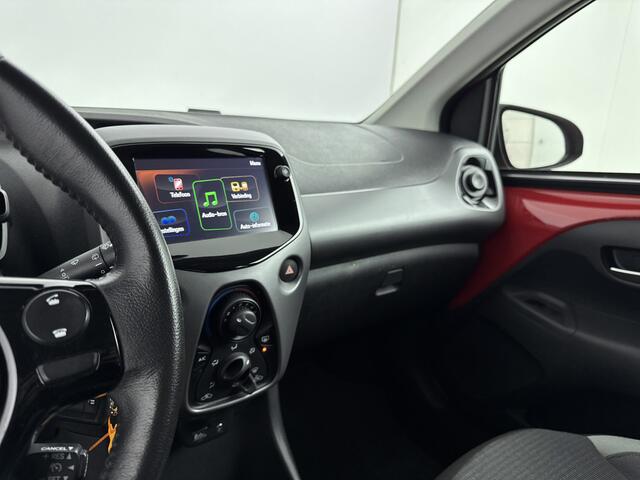 Toyota AYGO 1.0 VVT-i x-play | Airco | Achteruitrij Camera | Cruise Control |