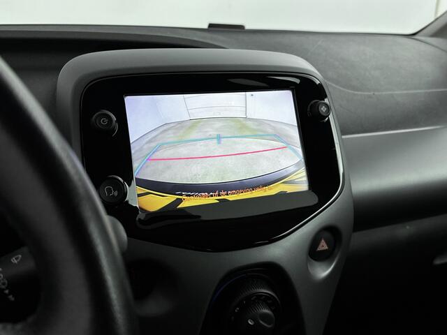 Toyota AYGO 1.0 VVT-i x-play | Airco | Achteruitrij Camera | Cruise Control |