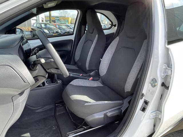 Toyota AYGO X 1.0 VVT-i MT Play Stoelverwarming