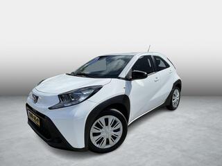 toyota-aygo-x-1.0-vvt-i-mt-play-sto