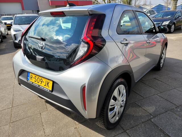 Toyota AYGO X 1.0 VVT-i MT Play Airco | Apple CarPlay | Adaptive Cruise
