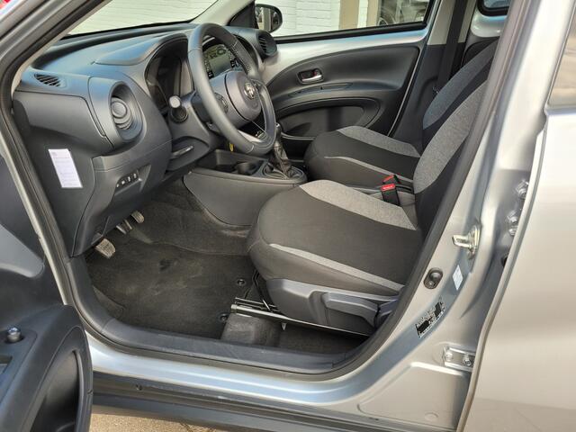 Toyota AYGO X 1.0 VVT-i MT Play Airco | Apple CarPlay | Adaptive Cruise